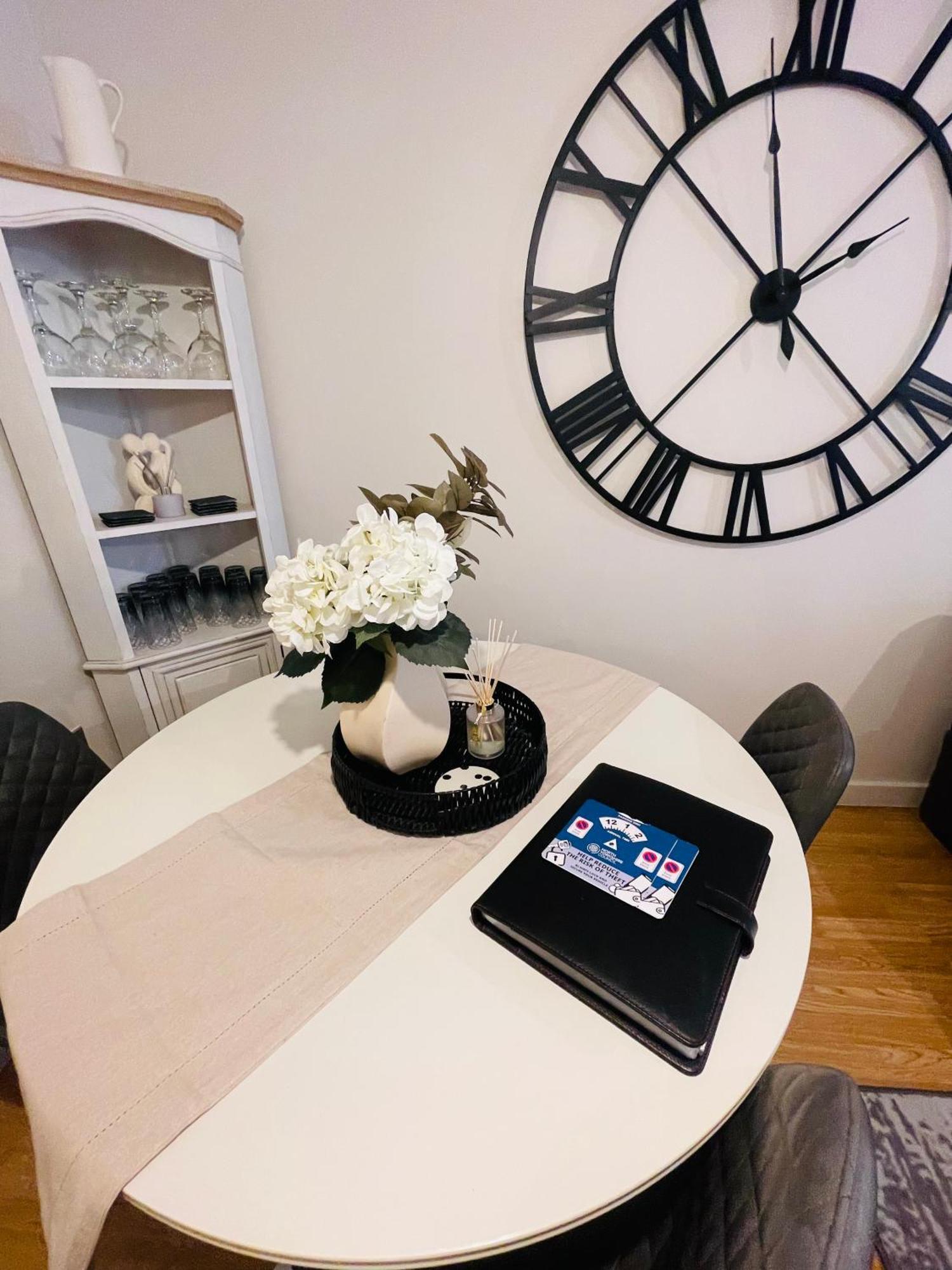Ferienwohnung The Mowbray Harrogate Exterior foto